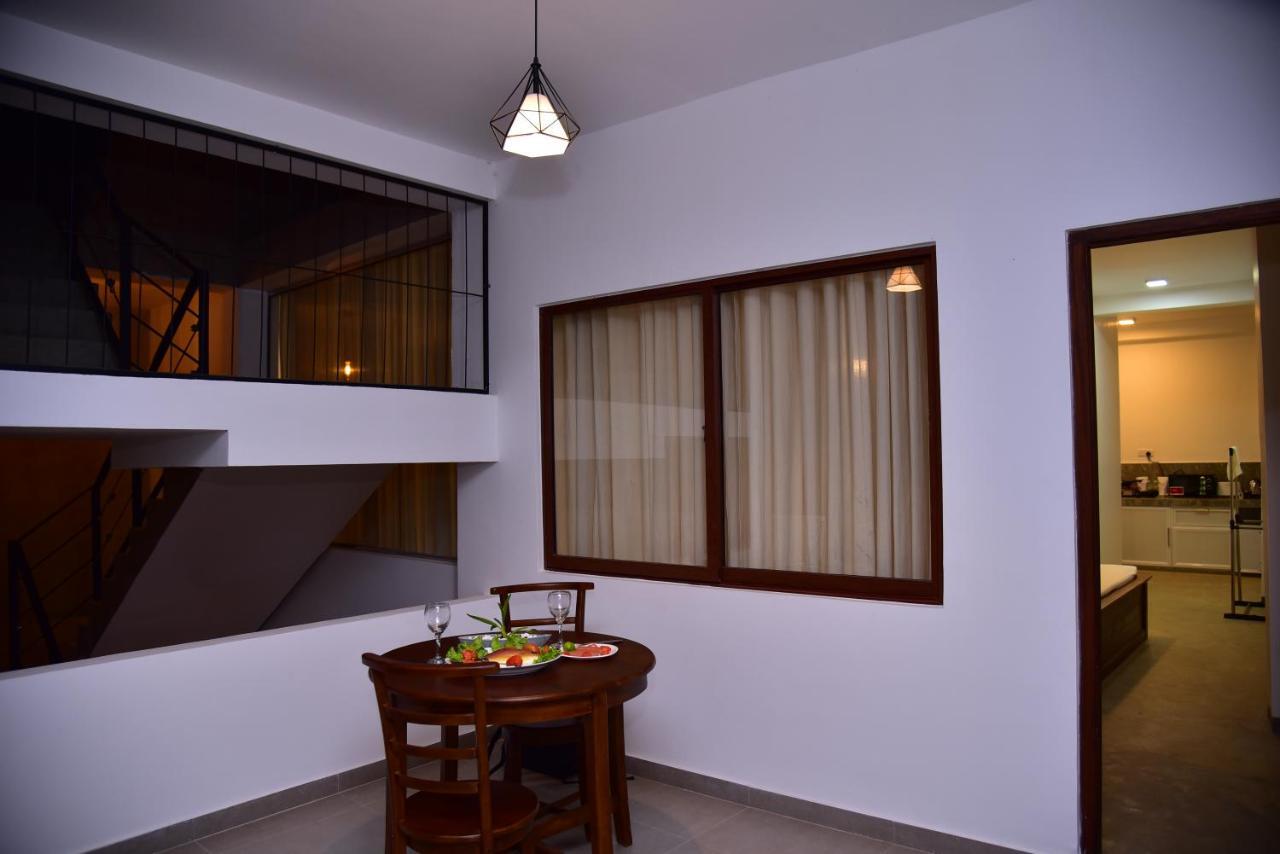 Lily Holiday Apartments 히카두와 외부 사진