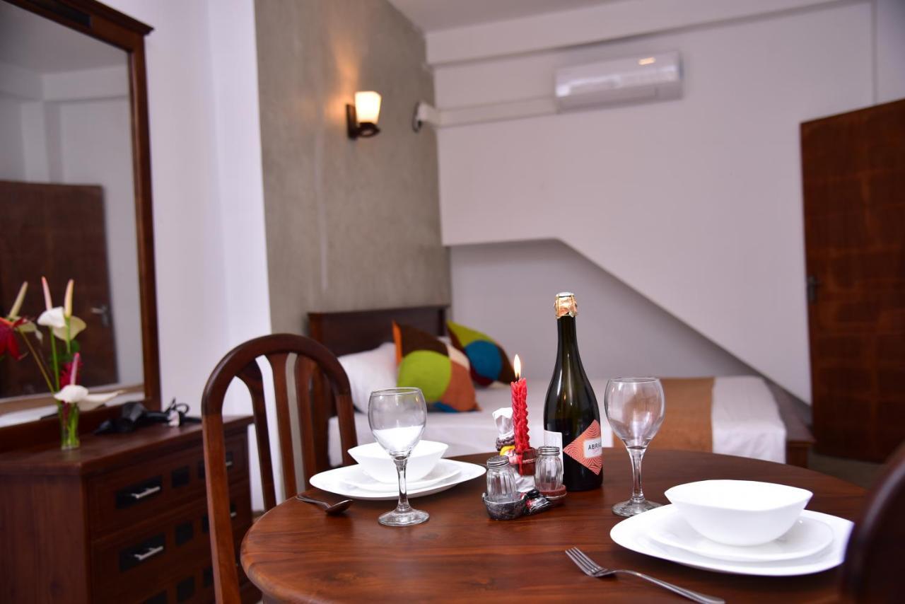 Lily Holiday Apartments 히카두와 외부 사진